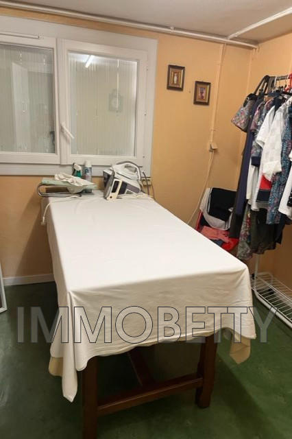 Maison - 180 m² - 6 pièces