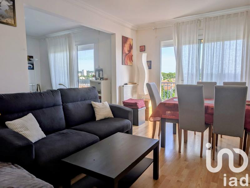 Appartement - 90 m² - 5 pièces