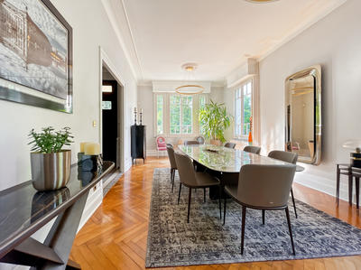 Maison - 215 m² - 8 pièces