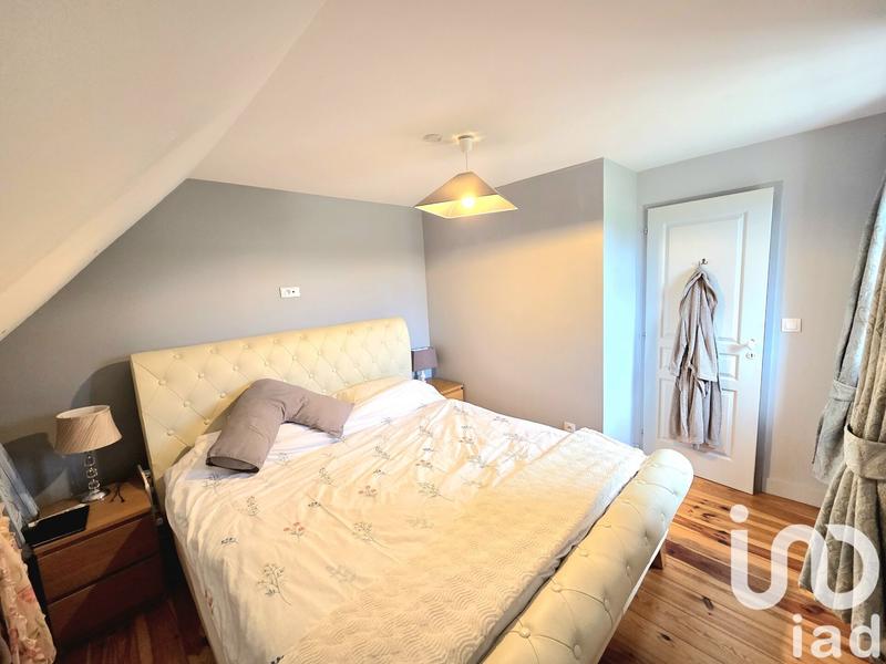 Maison - 216 m² - 10 pièces