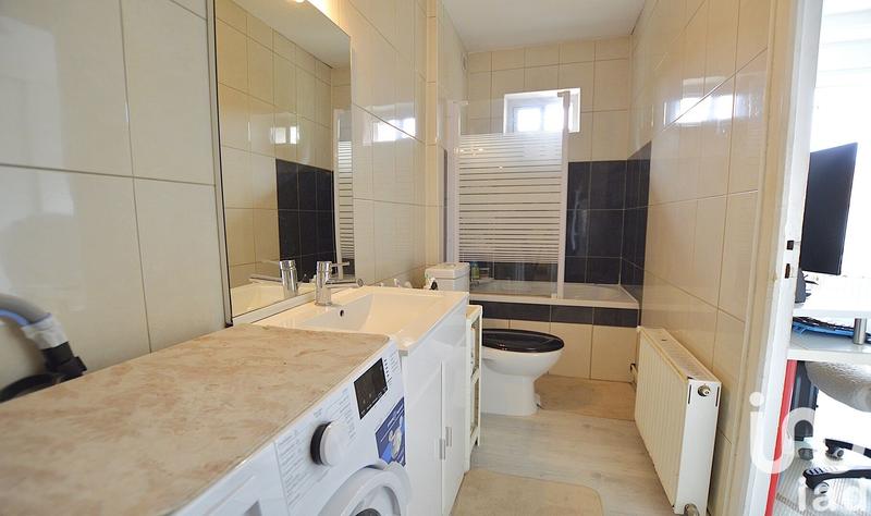 Maison de ville - 80 m² - 5 pièces