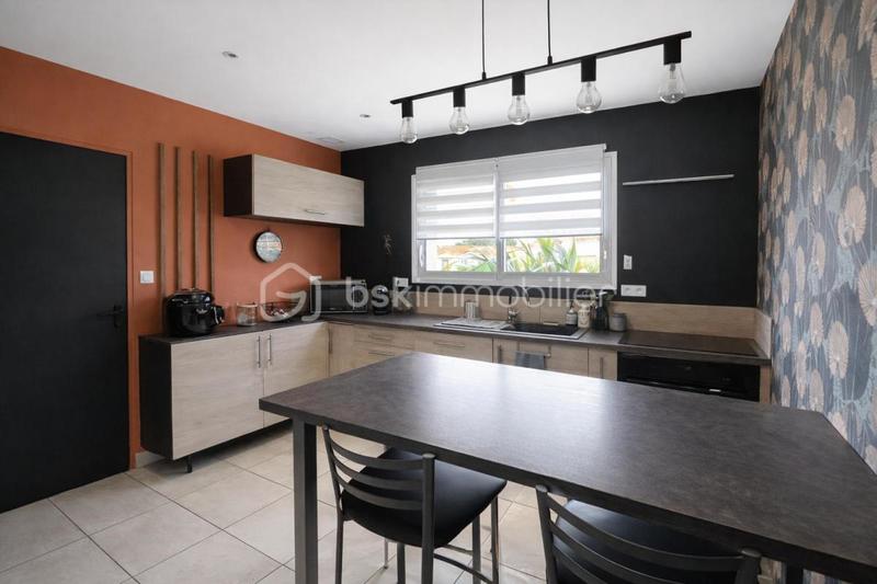 Maison traditionnelle - 97 m² - 5 pièces