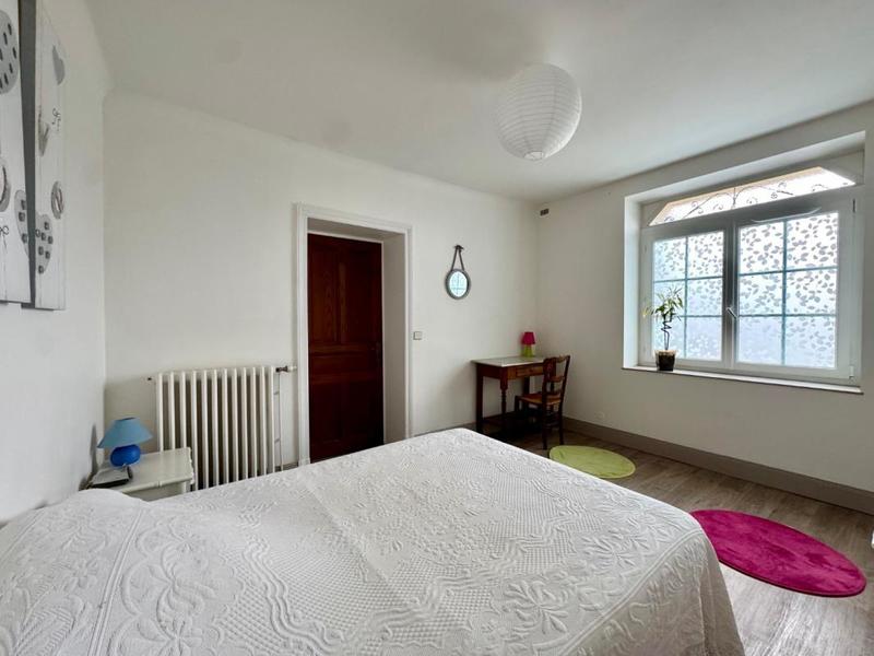 Maison - 217 m² - 9 pièces