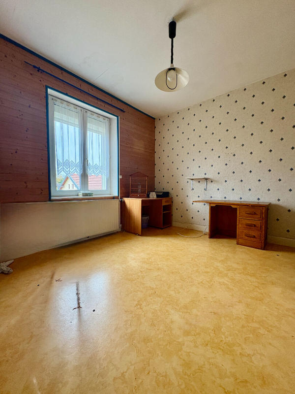 Maison - 93 m² - 5 pièces