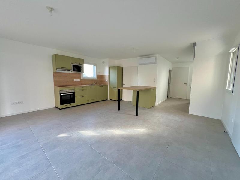 Maison - 102 m² - 4 pièces