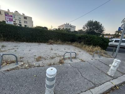 Parking / Garage - 12 m²