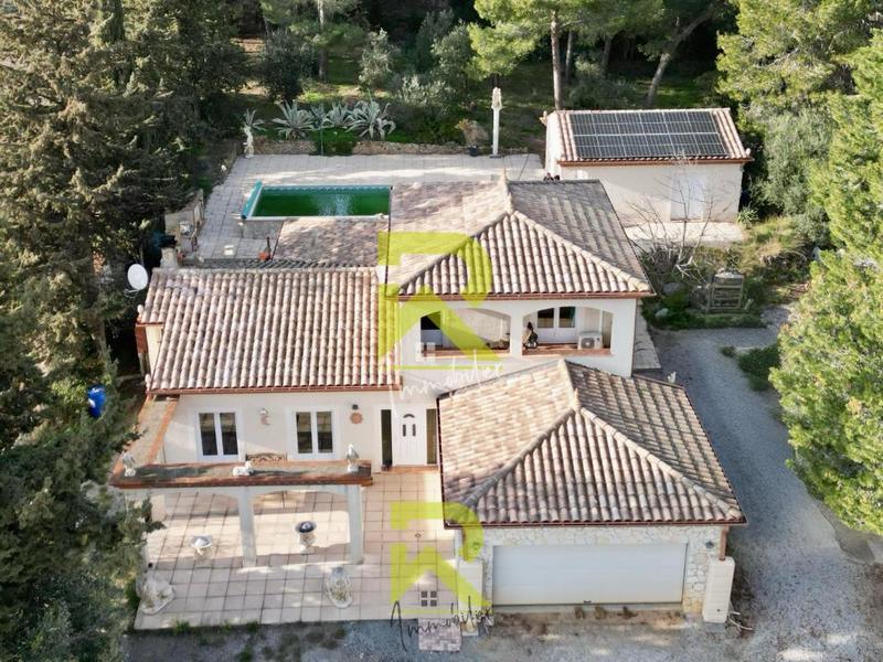 Villa - 210 m² - 5 pièces