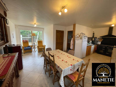 Maison - 138 m² - 7 pièces