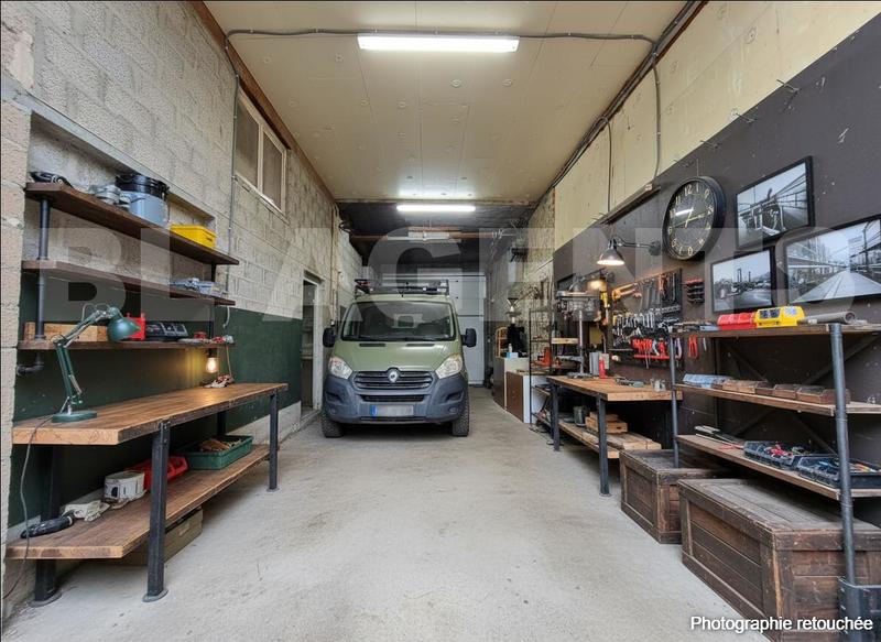 Maison - 275 m² - 8 pièces