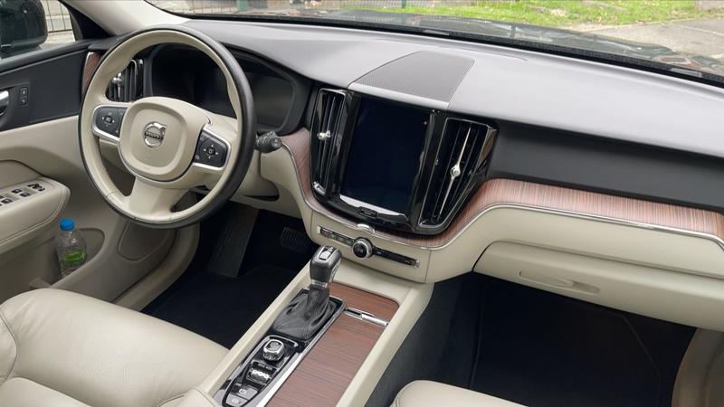 Volvo Xc60 II D5 2.0 Tdi 235 Bva Momentum