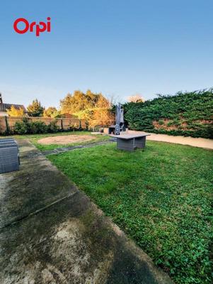 Maison - 250 m² - 8 pièces