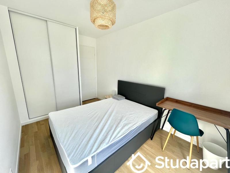 Chambre - 16 m² - 1 pièce