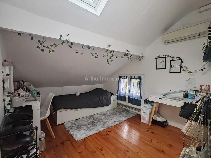 Maison - 90 m² - 5 pièces