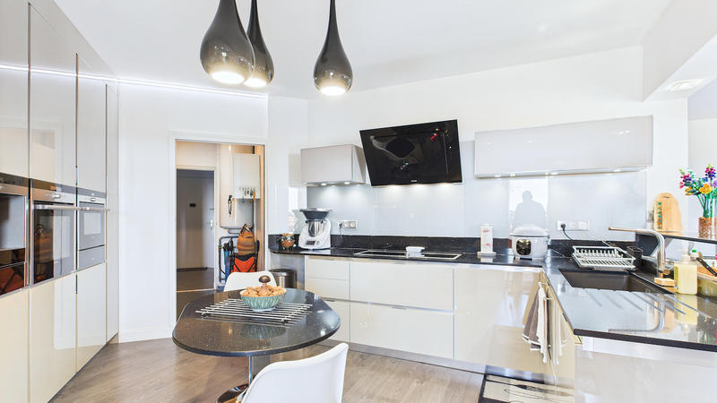 Appartement - 130 m² - 4 pièces