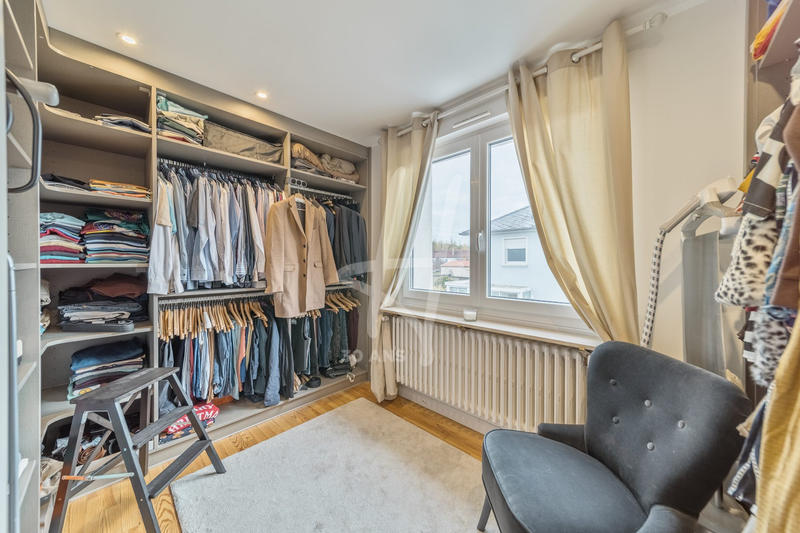 Maison - 158 m² - 7 pièces