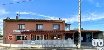 Maison - 332 m² - 5 pièces