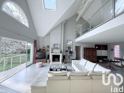 Maison de maîtres - 225 m² - 9 pièces