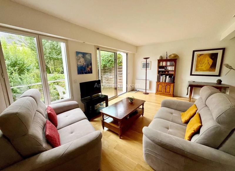 Maison - 121 m² - 6 pièces