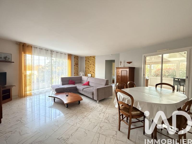 Maison de maîtres - 360 m² - 8 pièces