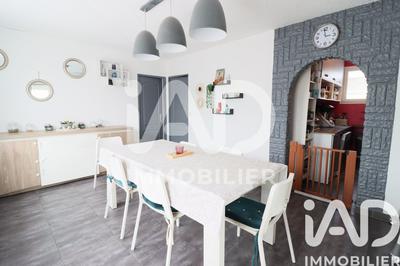 Maison - 110 m² - 6 pièces