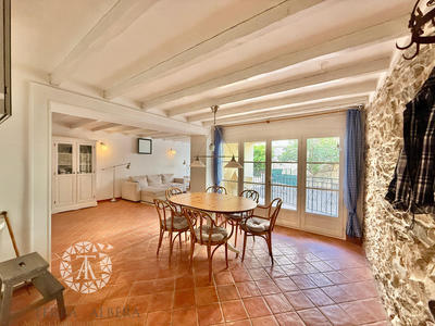 Maison - 189 m² - 6 pièces