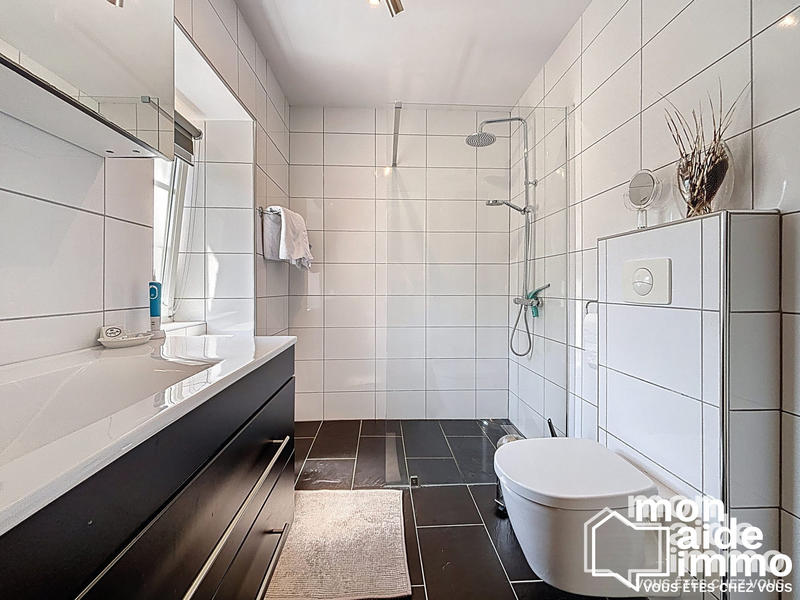 Maison ancienne - 230 m² - 7 pièces