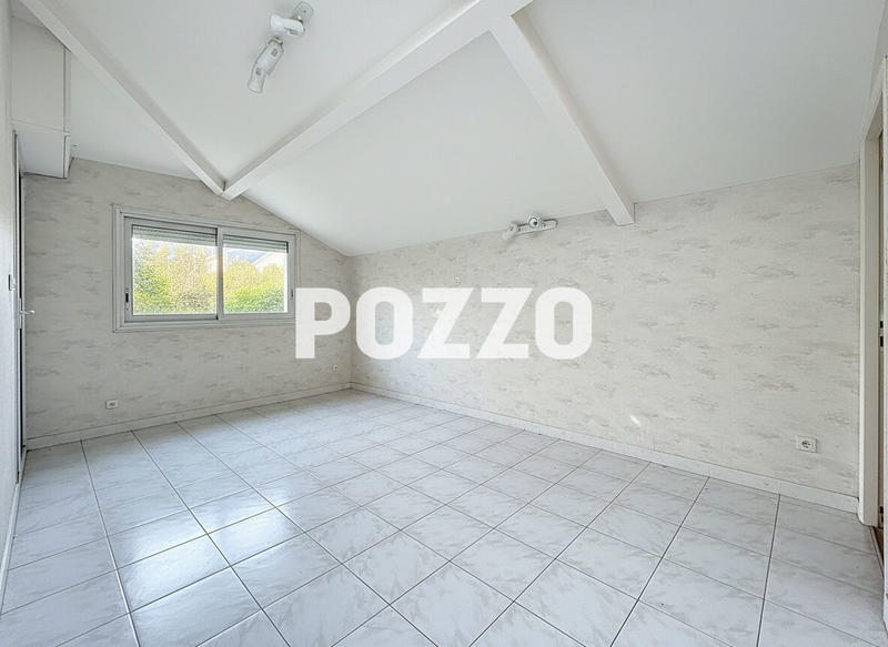 Maison - 159 m² - 5 pièces