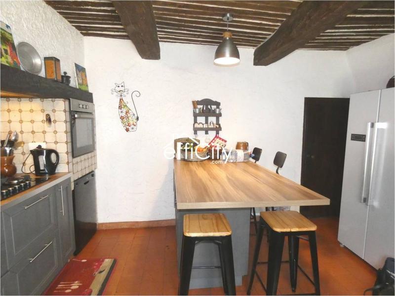 Maison - 134 m² - 7 pièces
