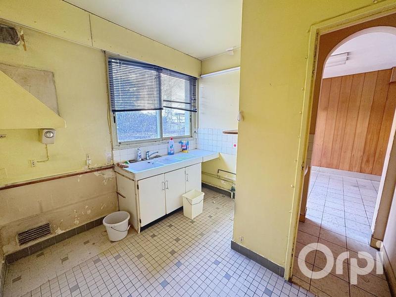 Appartement - 93 m² - 5 pièces