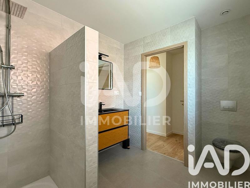 Immeuble - 210 m² - 3 pièces