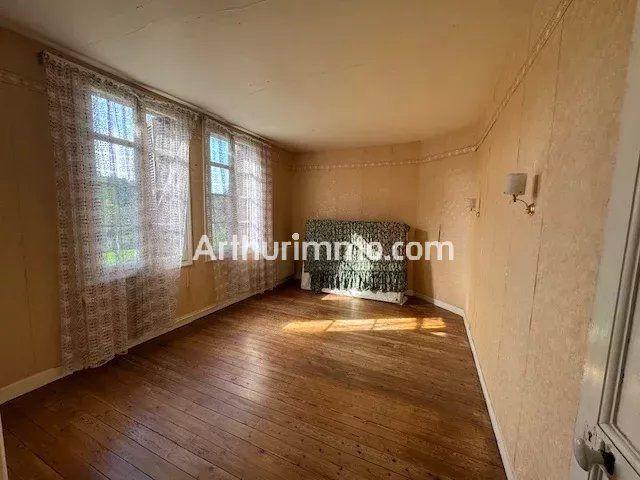 Maison - 186 m² - 9 pièces