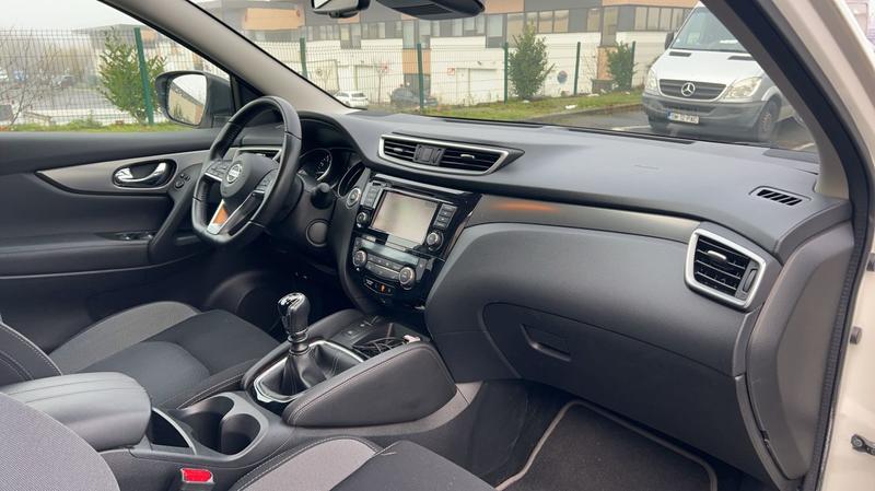 Nissan Qashqai 1.3 Dig-T 140 n-Connecta