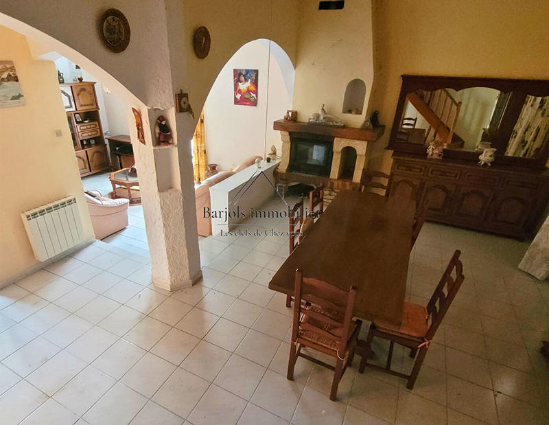 Villa - 200 m² - 7 pièces