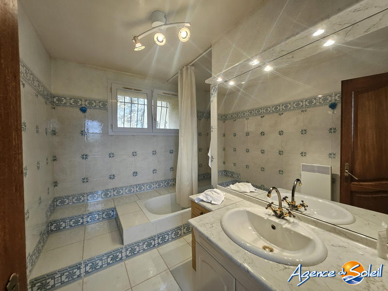 Maison - 180 m² - 4 pièces