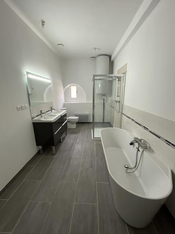 Maison traditionnelle - 155 m² - 5 pièces