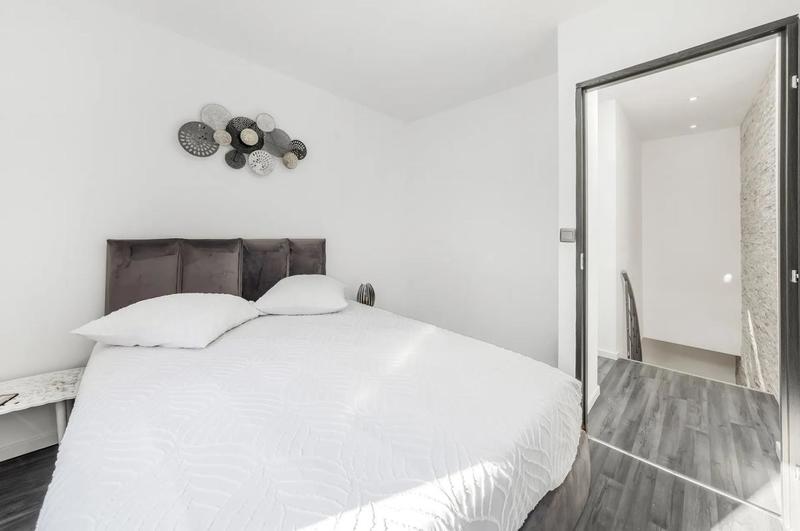 Maison - 190 m² - 10 pièces