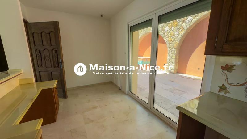 Maison - 333 m² - 10 pièces