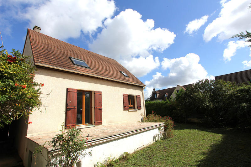 Maison - 122 m² - 6 pièces