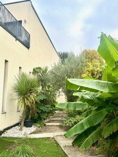 Villa - 280 m² - 11 pièces