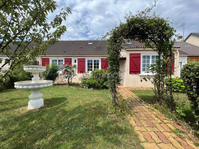 Maison - 102 m² - 7 pièces