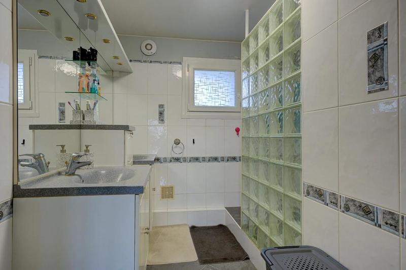 Appartement - 156 m² - 8 pièces