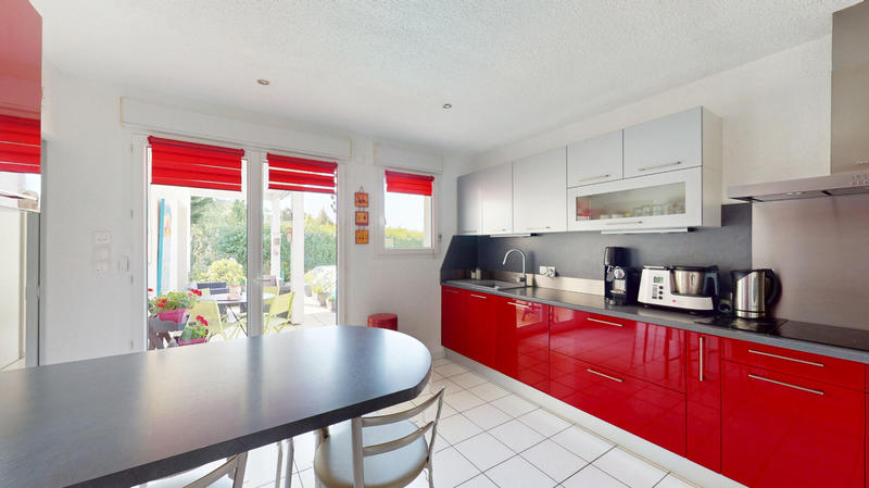 Maison - 160 m² - 8 pièces