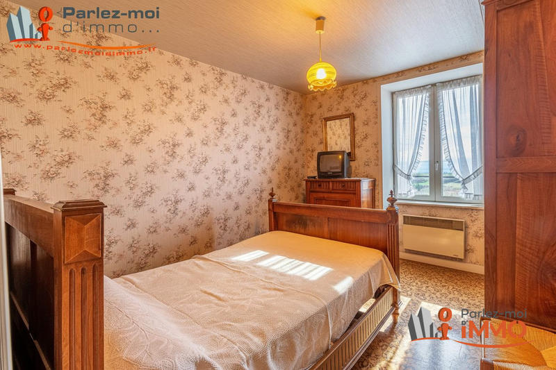 Maison - 185 m² - 8 pièces