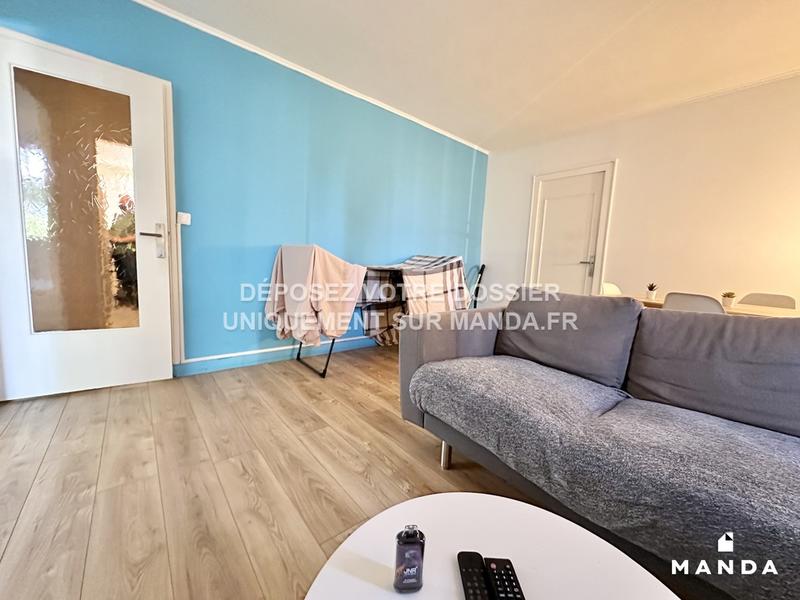 Chambre - 9 m² - 5 pièces