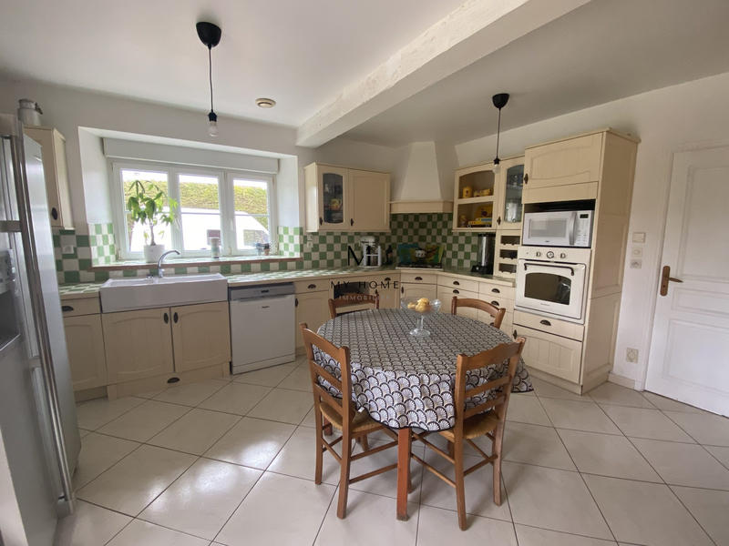 Maison ancienne - 195 m² - 8 pièces