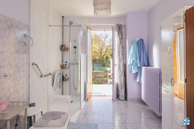 Viager - Maison ancienne - 94 m² - 3 pièces