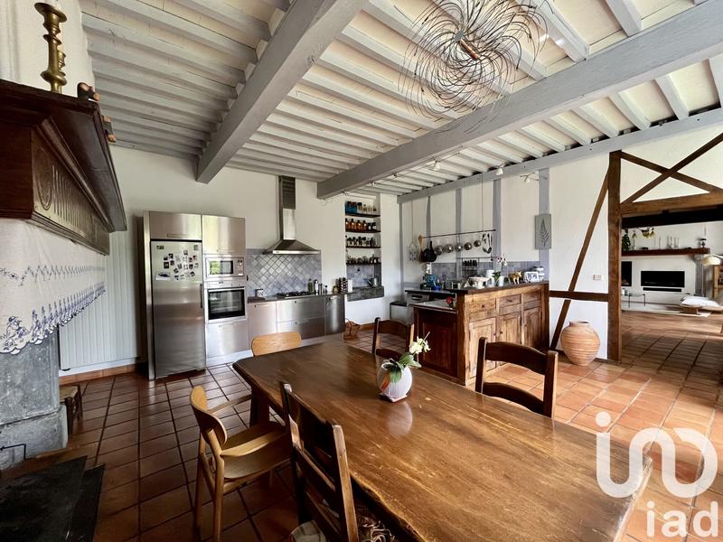 Maison - 271 m² - 8 pièces