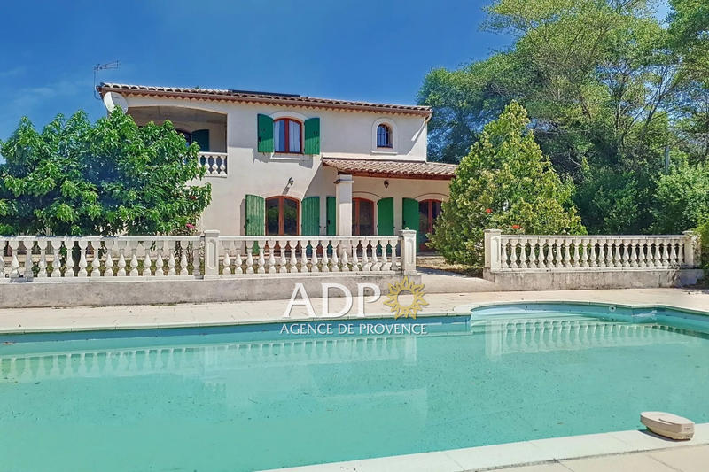 Maison - 144 m² - 6 pièces