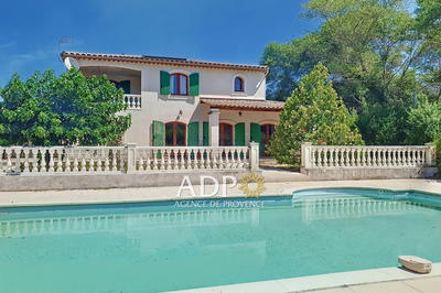 Maison - 144 m² - 6 pièces