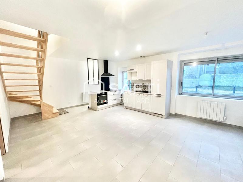 Maison - 88 m² - 4 pièces